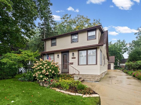 1026 Spafford Street , Antioch, IL 60002