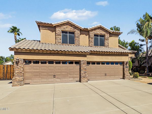 2102 E SIERRA MADRE Avenue, Gilbert, AZ 85296