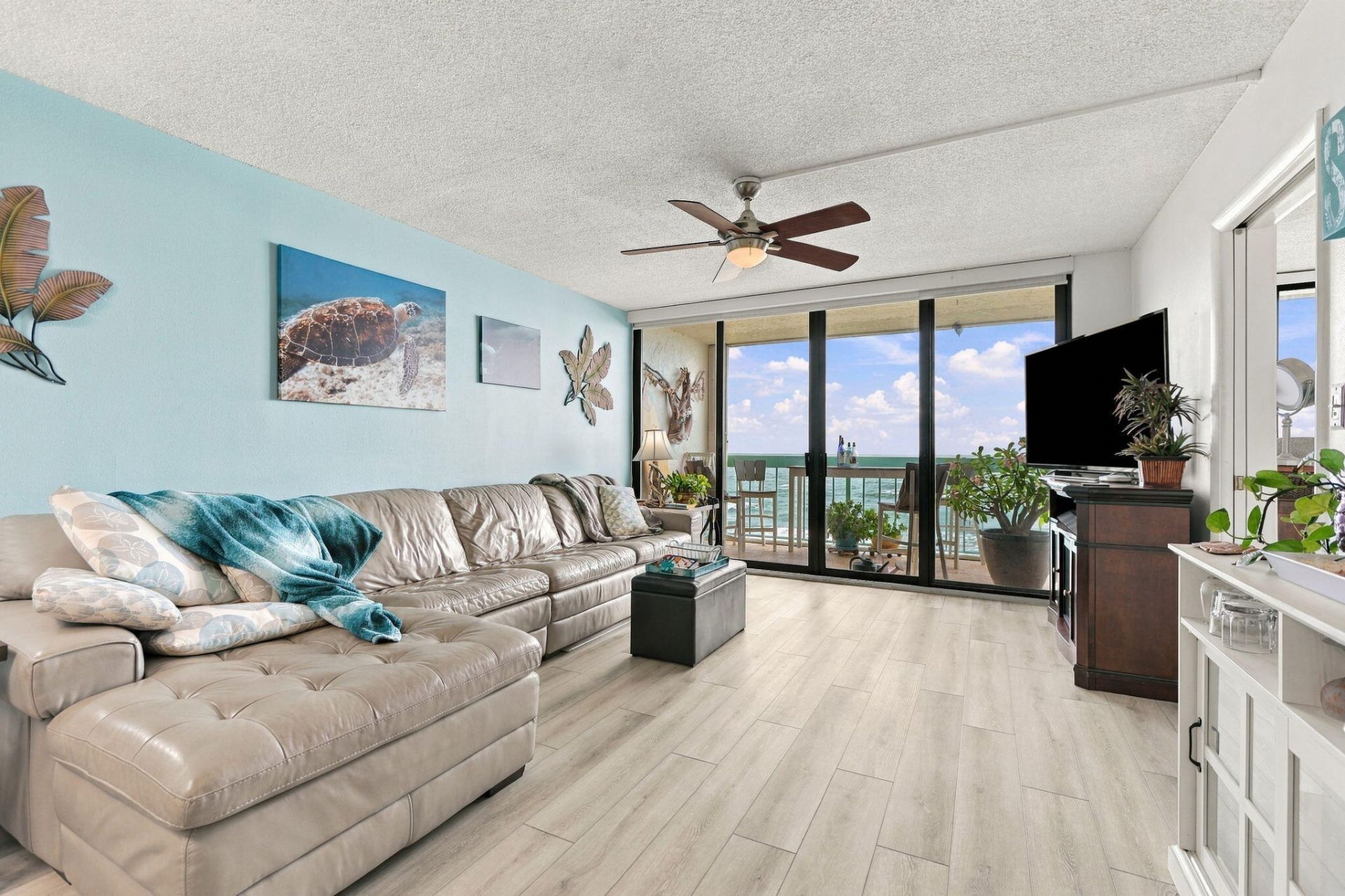 9940 S Ocean Drive, Unit 407, Jensen Beach, FL 34957 Photo