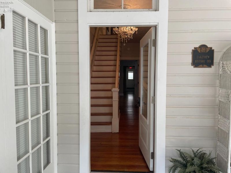 162 Walnut Avenue, Unit 4, Lakeside, OH 43440 Photo 2