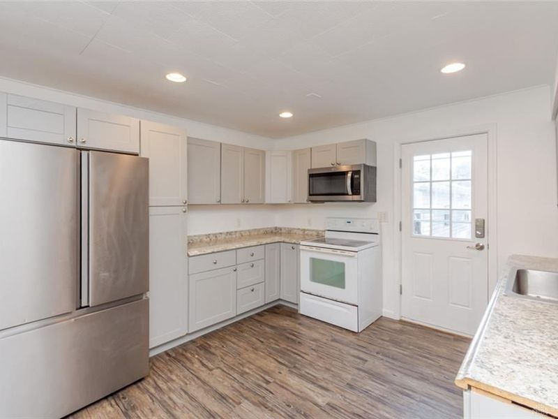 2014 W Bataan Drive, Kettering, OH 45420 Photo 12