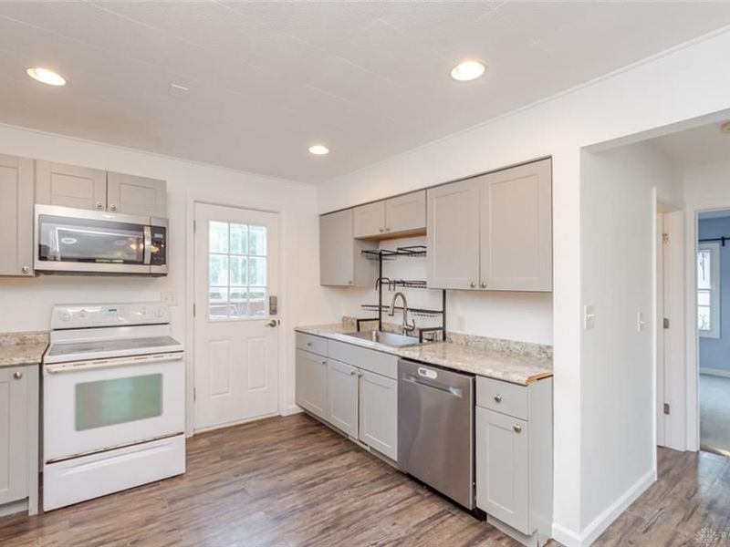 2014 W Bataan Drive, Kettering, OH 45420 Photo 13