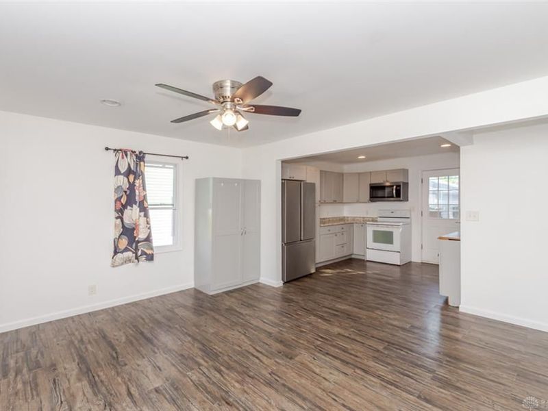 2014 W Bataan Drive, Kettering, OH 45420 Photo 8