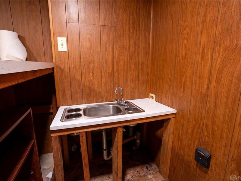 1204 Chateau Drive, Kettering, OH 45429 Photo 22