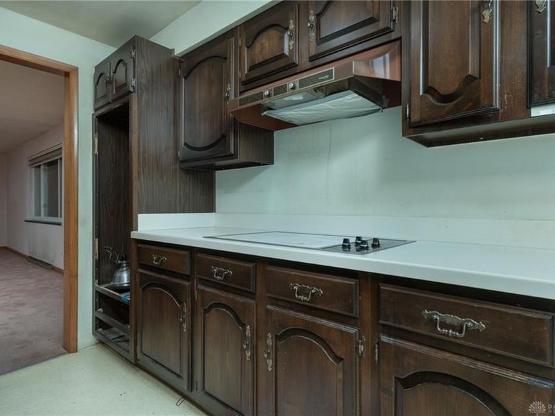 1204 Chateau Drive, Kettering, OH 45429 Photo 7