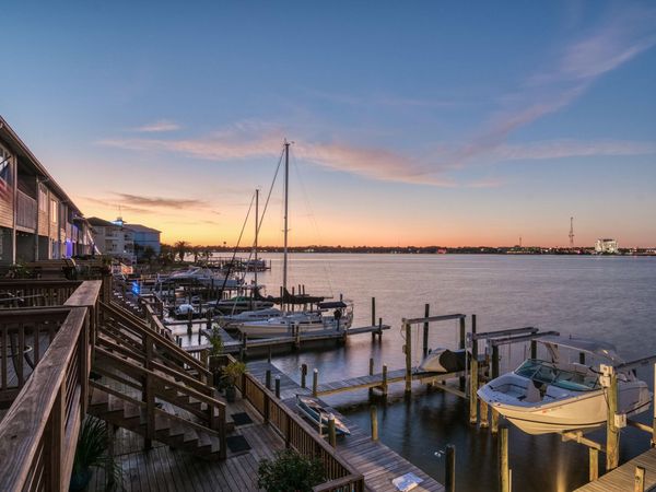 202 Snug Harbour Drive, Unit 202, Shalimar, FL 32579