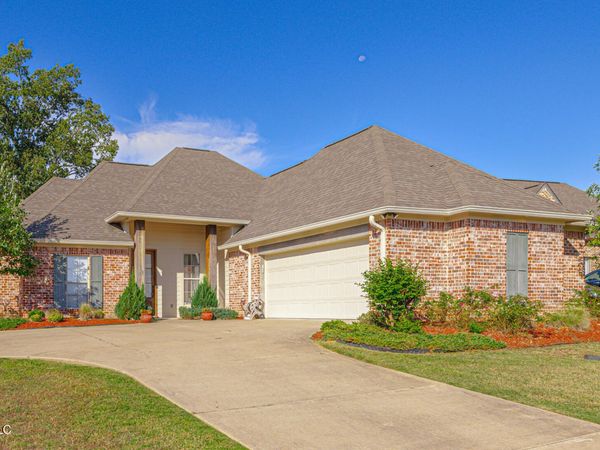 285 Winterfield Court, Brandon, MS 39042