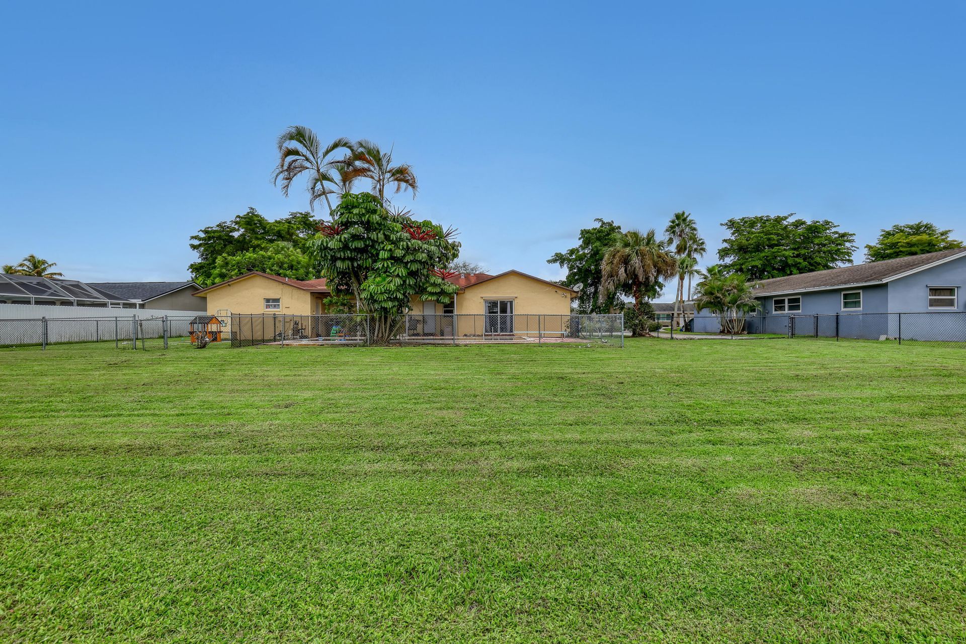 110 Meadowlark Drive, Royal Palm Beach, FL 33411 Photo