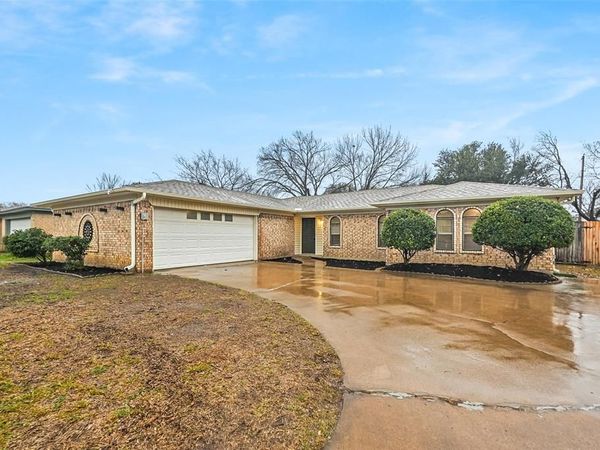 8708 Main Street , North Richland Hills, TX 76182