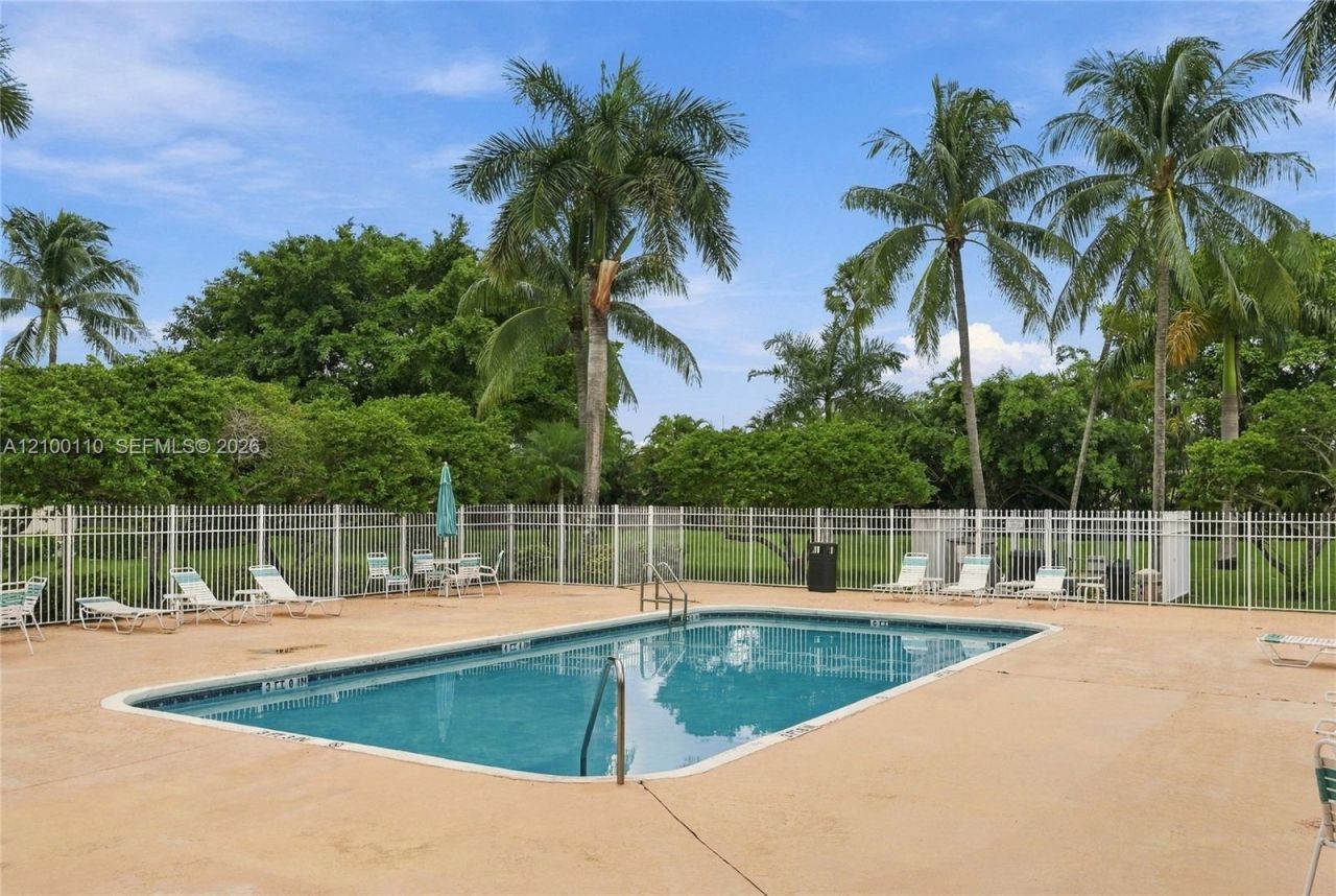412 W Palm Aire Dr, Unit 412, Pompano Beach, FL 33069 Photo