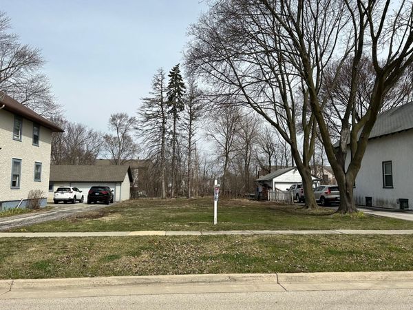 0 E Sunnyside Avenue , Libertyville, IL 60048