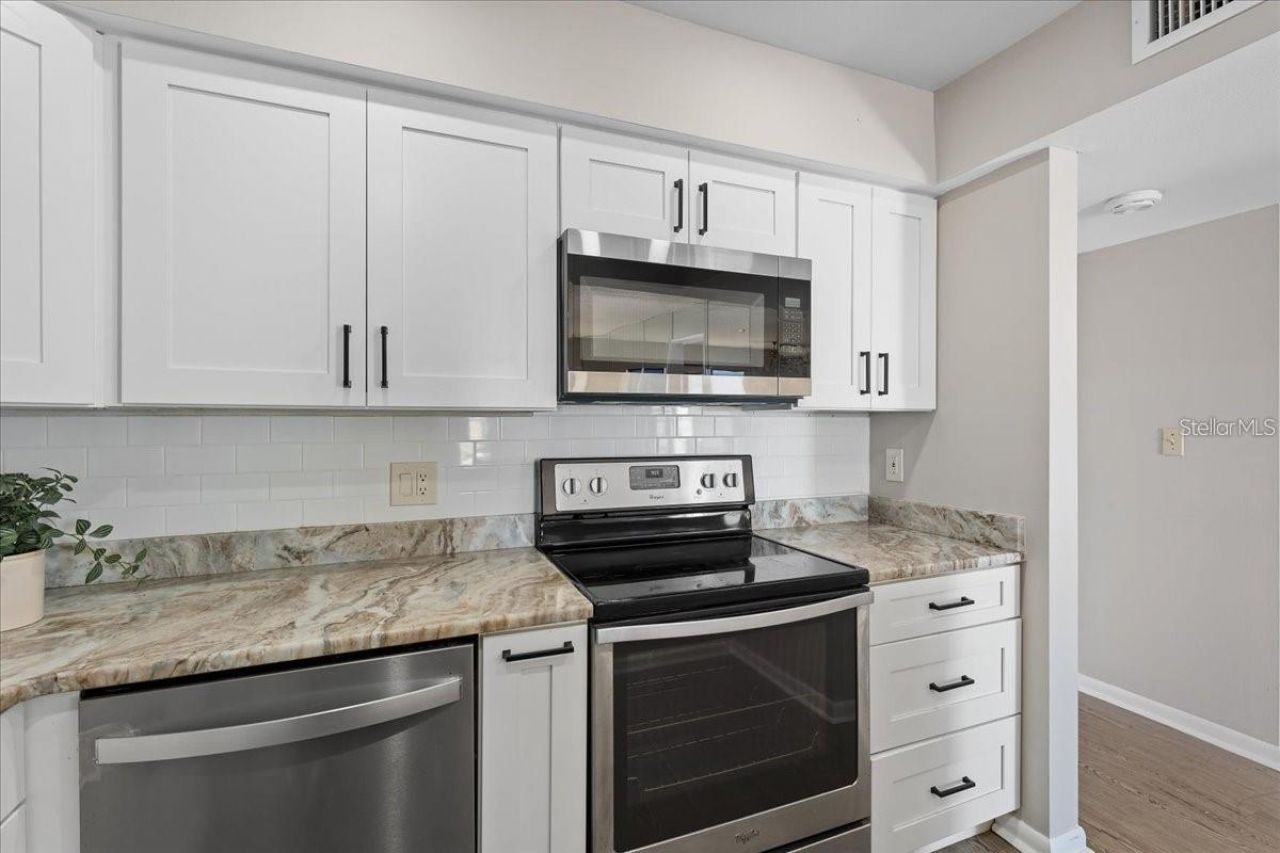 4900 Brittany Drive S, Unit 610, Saint Petersburg, FL 33715 Photo