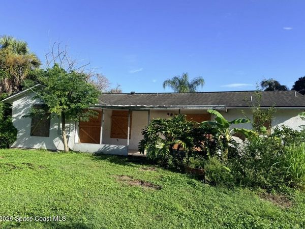 534 Rheine Road NW , Palm Bay, FL 32907