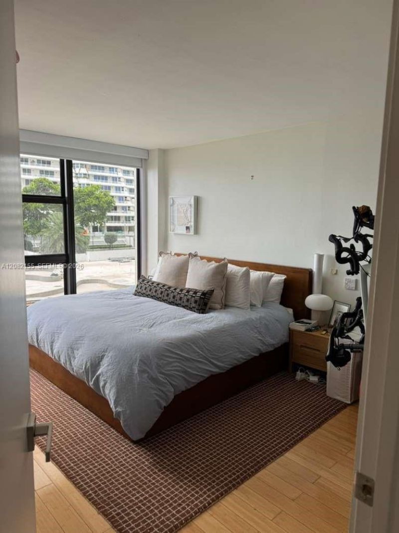 600 NE 36th St, Unit 216, Miami, FL 33137 Photo
