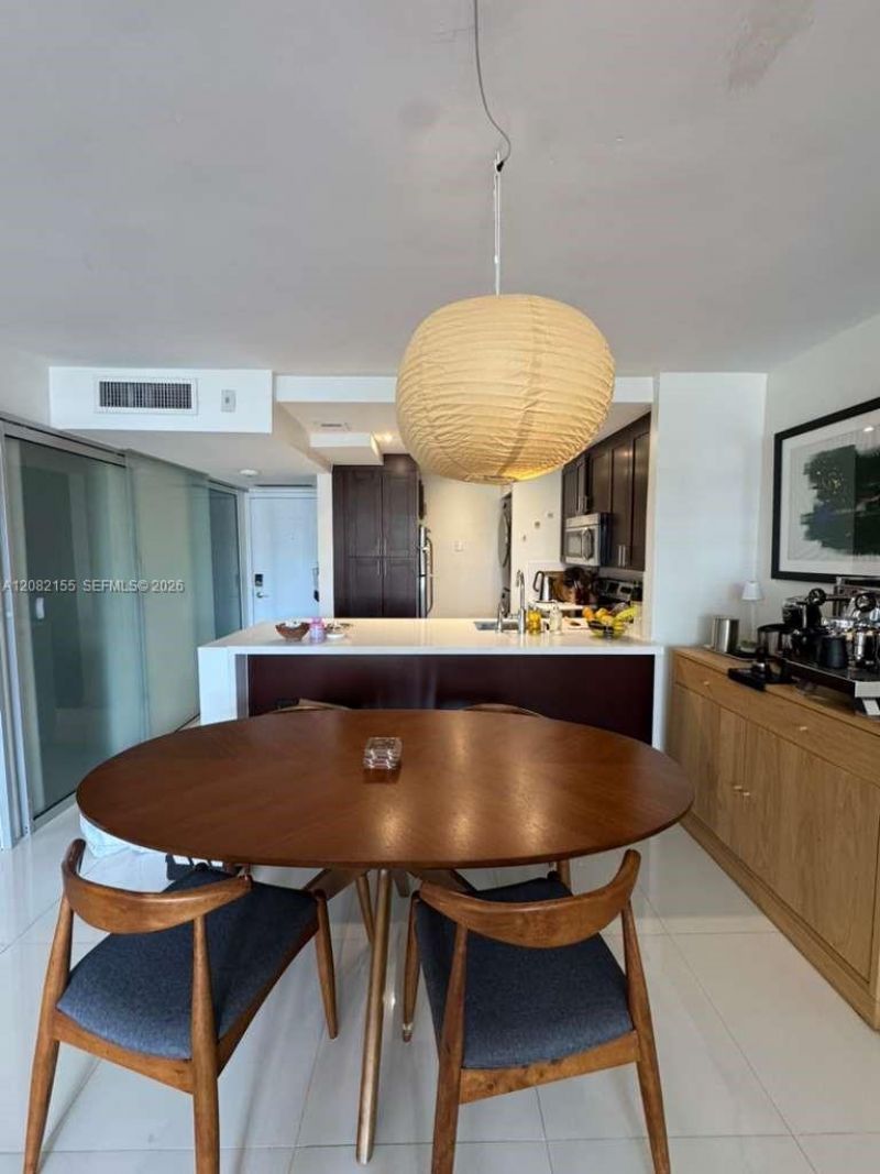 600 NE 36th St, Unit 216, Miami, FL 33137 Photo