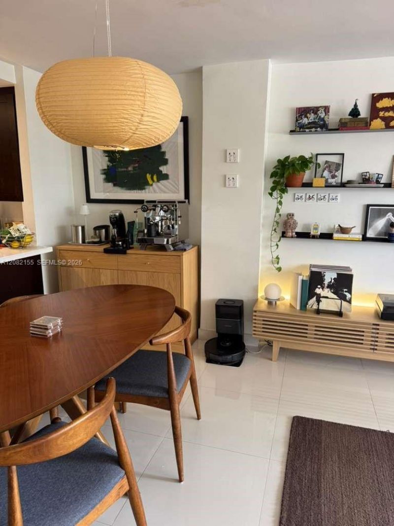 600 NE 36th St, Unit 216, Miami, FL 33137 Photo