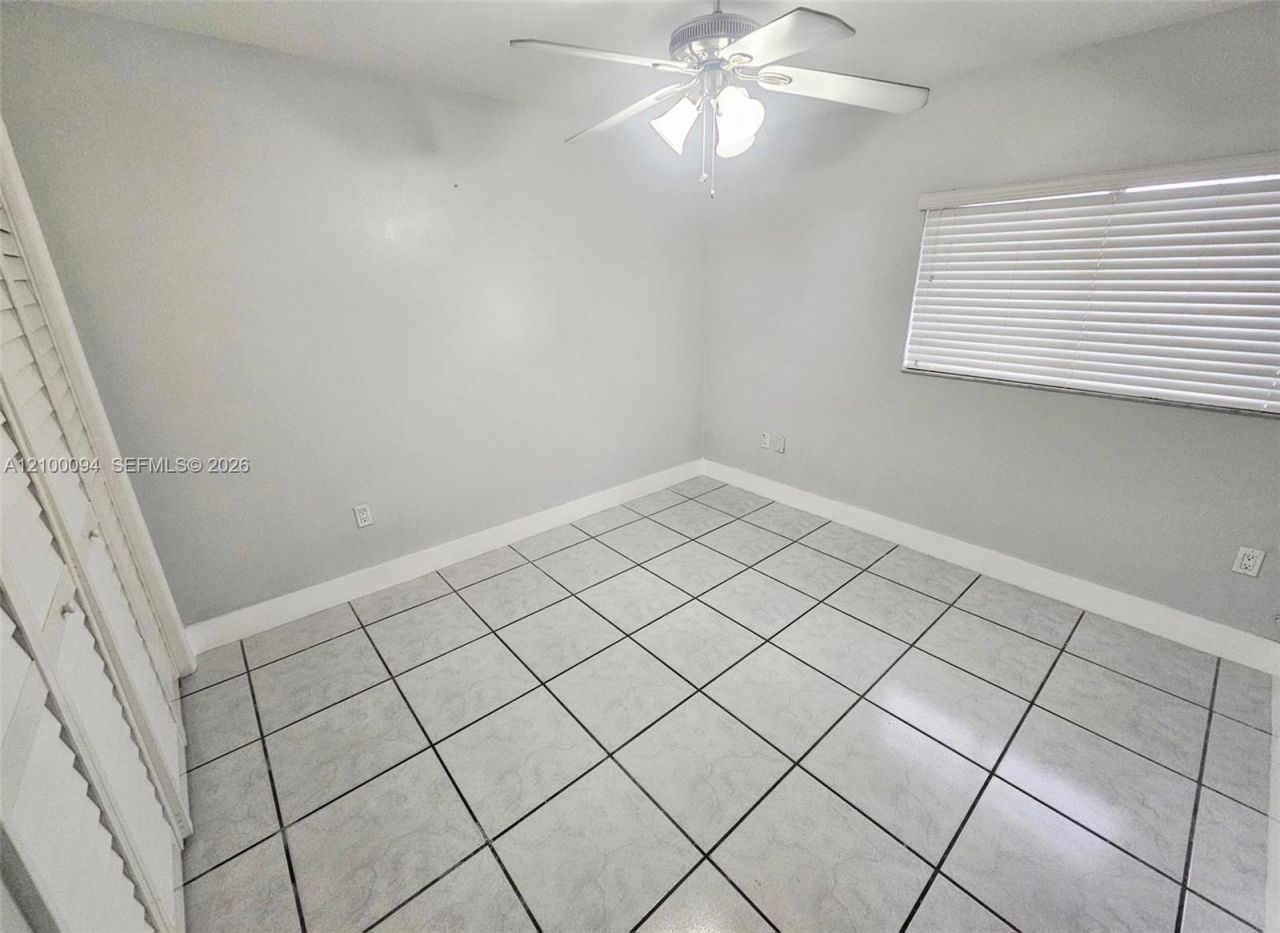 3501 SW 12 St , Unit 3501, Miami, FL 33135 Photo