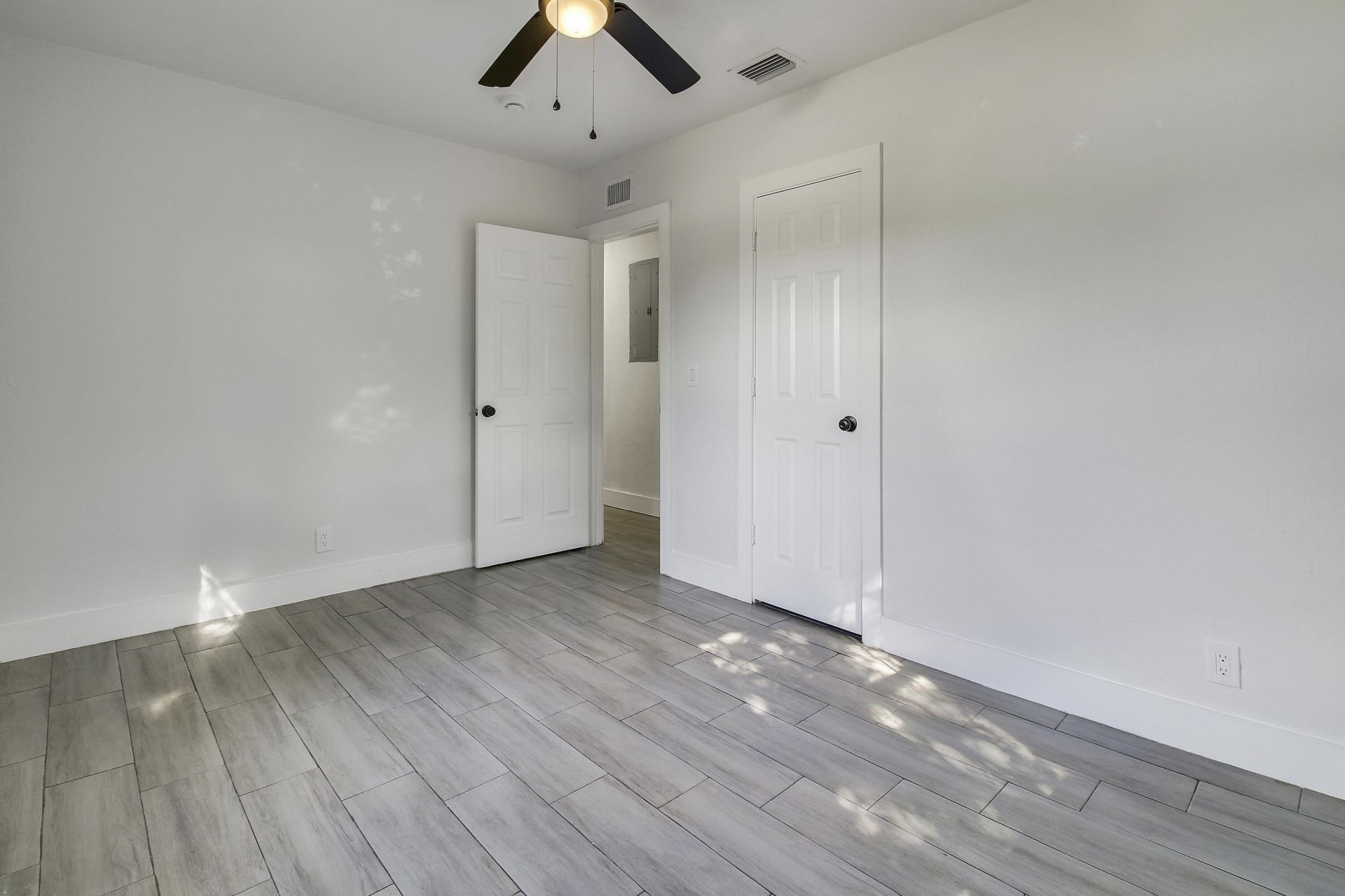 400 W 15th Street, Riviera Beach, FL 33404 Photo