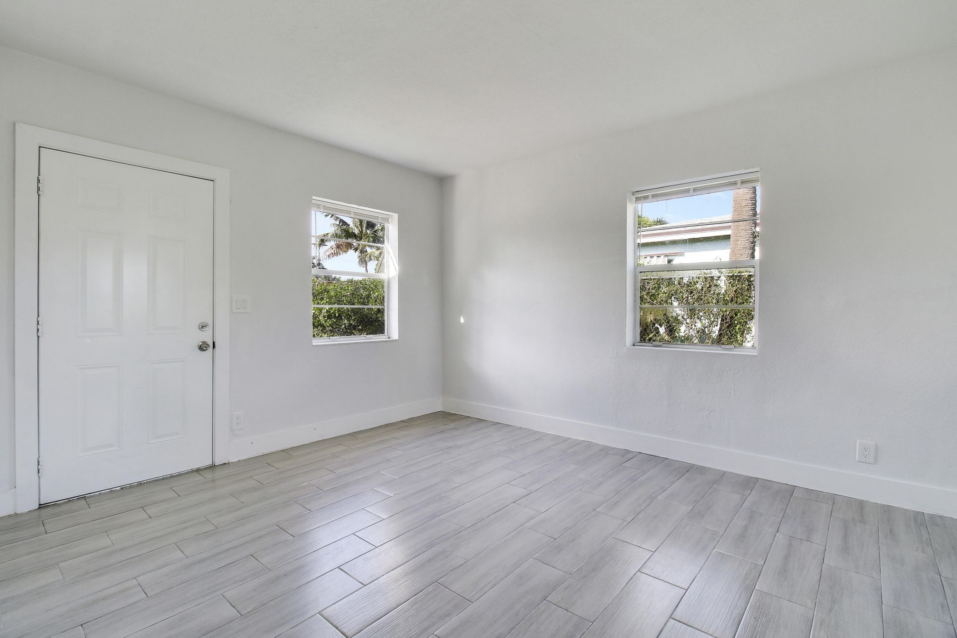 400 W 15th Street, Riviera Beach, FL 33404 Photo