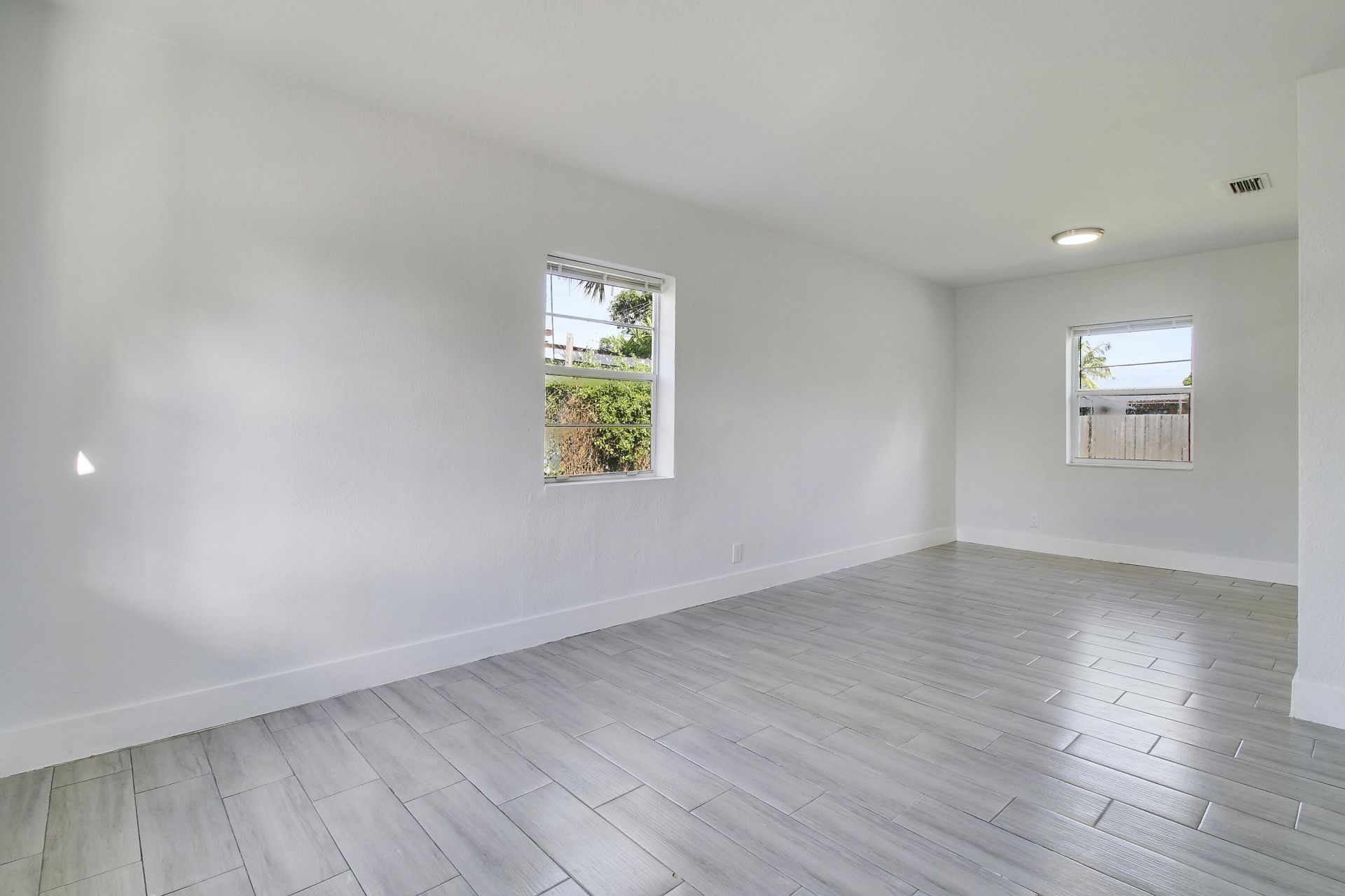 400 W 15th Street, Riviera Beach, FL 33404 Photo
