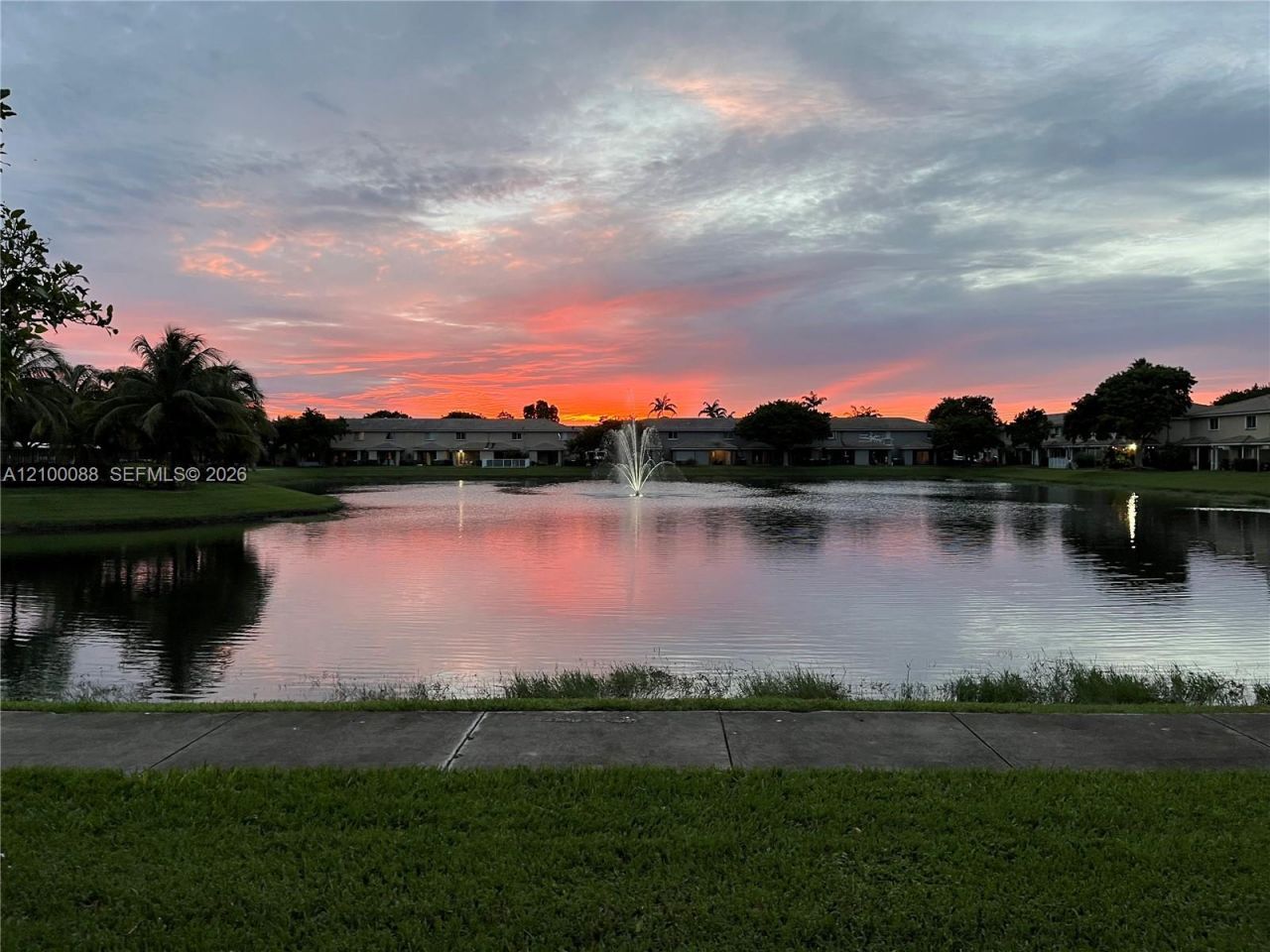5929 Royal Way, Unit 5929, Tamarac, FL 33321 Photo