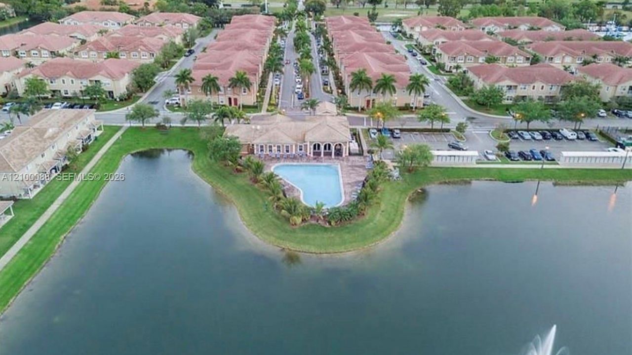 5929 Royal Way, Unit 5929, Tamarac, FL 33321 Photo