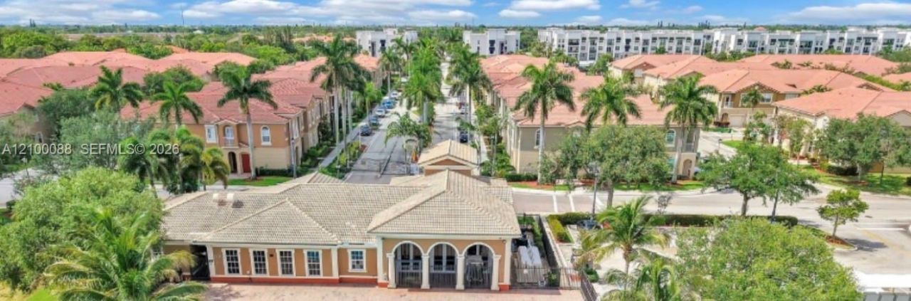 5929 Royal Way, Unit 5929, Tamarac, FL 33321 Photo