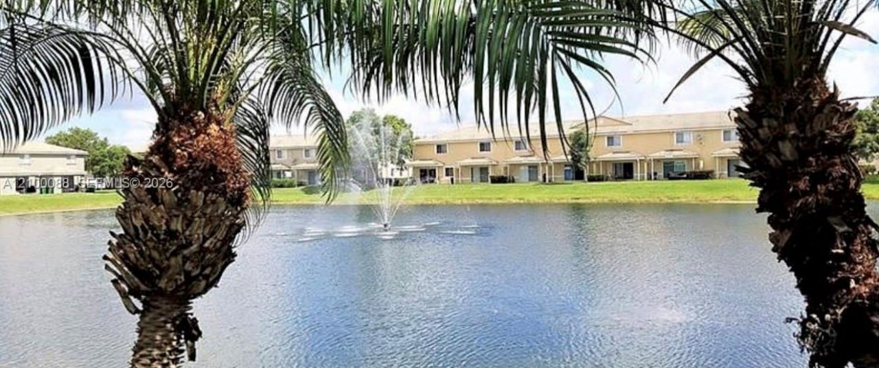 5929 Royal Way, Unit 5929, Tamarac, FL 33321 Photo