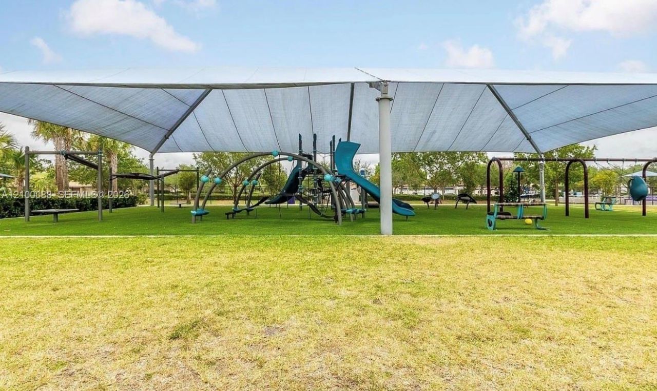 5929 Royal Way, Unit 5929, Tamarac, FL 33321 Photo