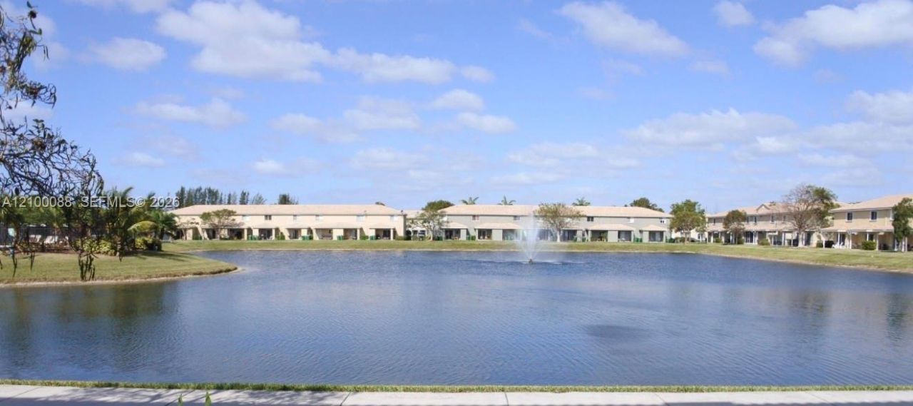 5929 Royal Way, Unit 5929, Tamarac, FL 33321 Photo
