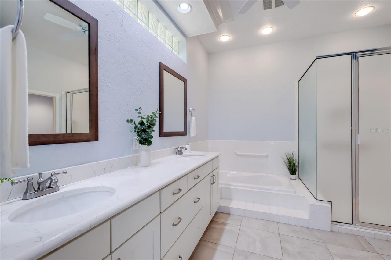 8702 52nd Drive E, Bradenton, FL 34211 Photo