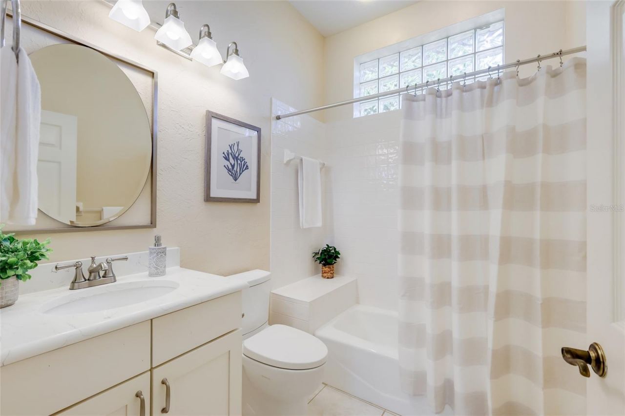 8702 52nd Drive E, Bradenton, FL 34211 Photo