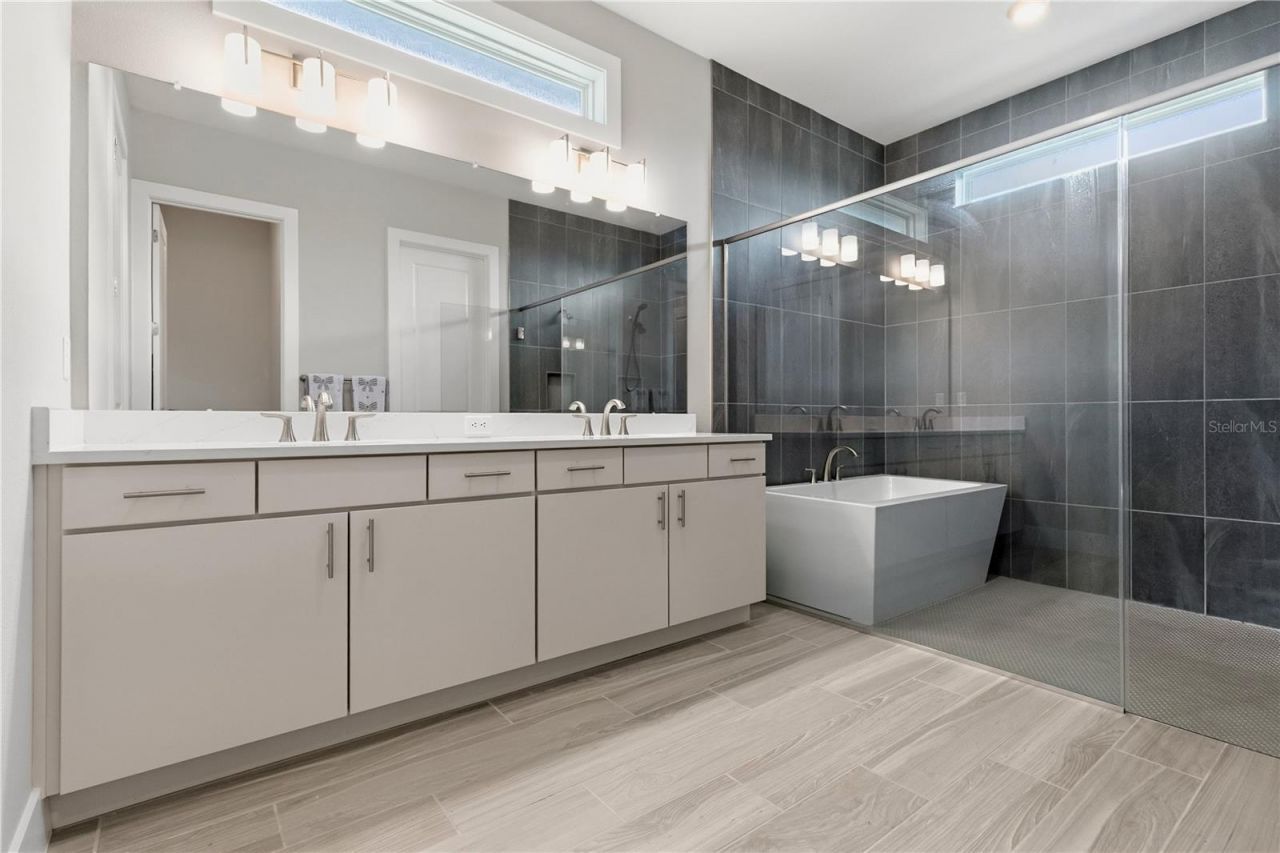 10770 Torchwood Sea Way, San Antonio, FL 33576 Photo
