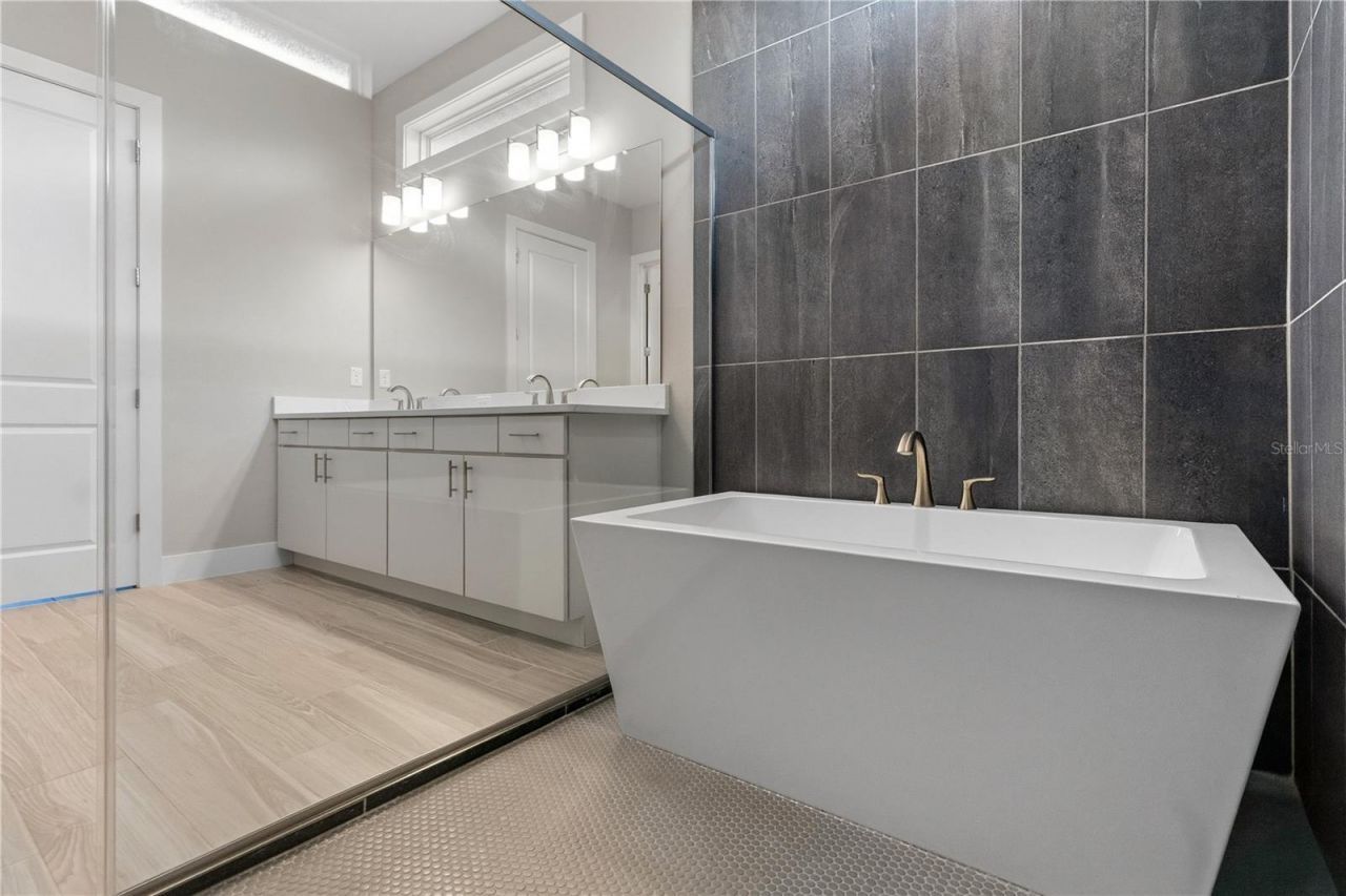 10770 Torchwood Sea Way, San Antonio, FL 33576 Photo