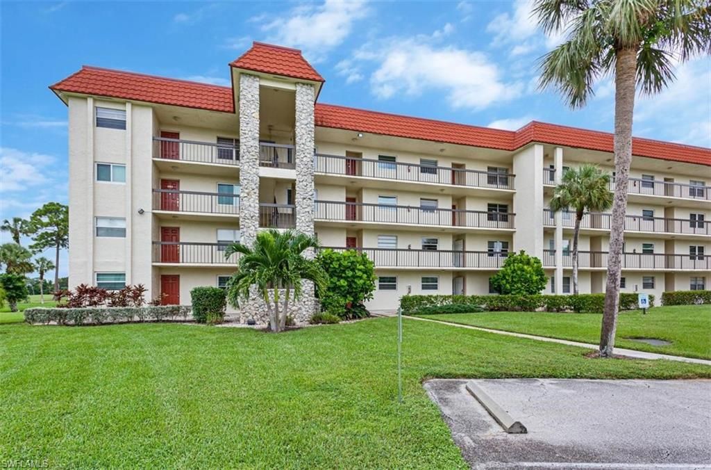 4372 27th Ct Sw, Unit 203, Naples, FL 34116 Photo