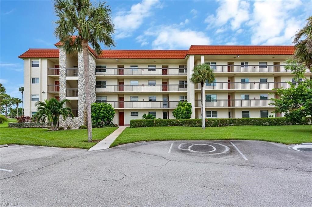 4372 27th Ct Sw, Unit 203, Naples, FL 34116 Photo