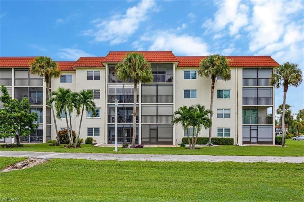 4372 27th Ct Sw, Unit 203, Naples, FL 34116 Photo
