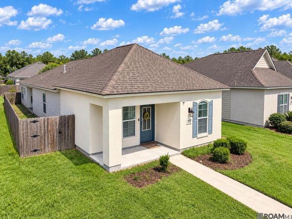 7631 W Pelican Lakes Ave, Baton Rouge, LA 70820