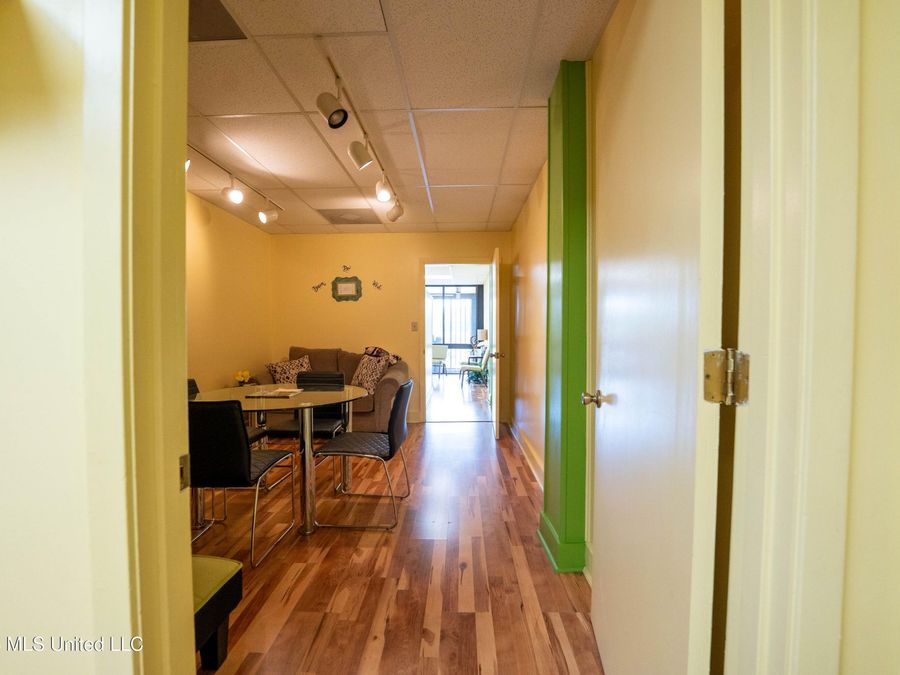 Property Image 38