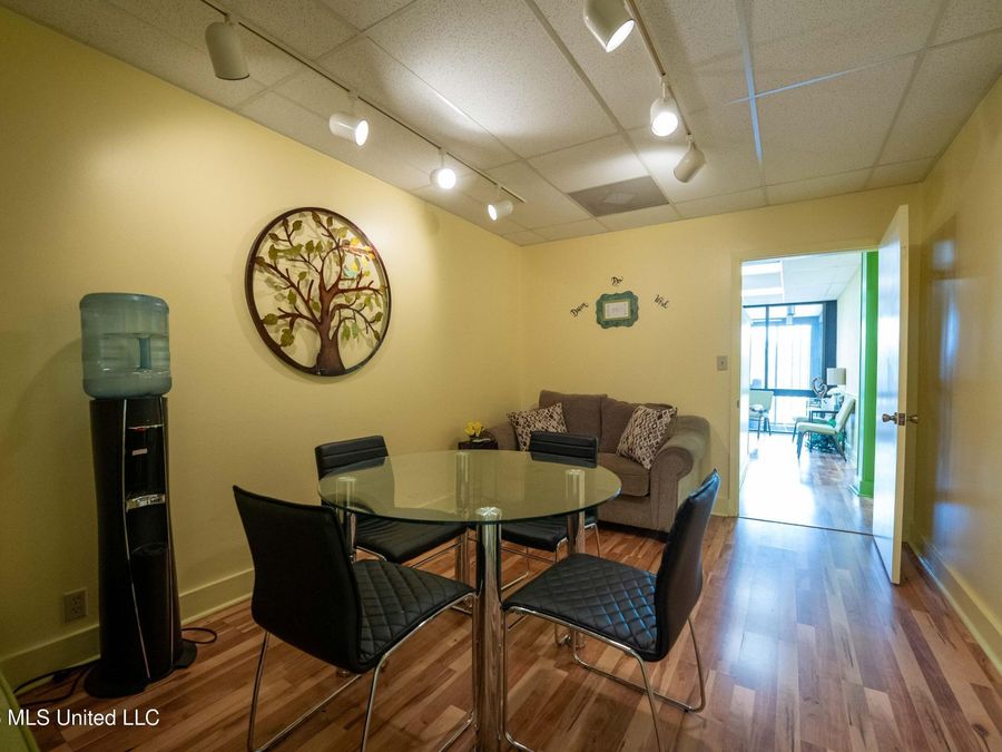 Property Image 53