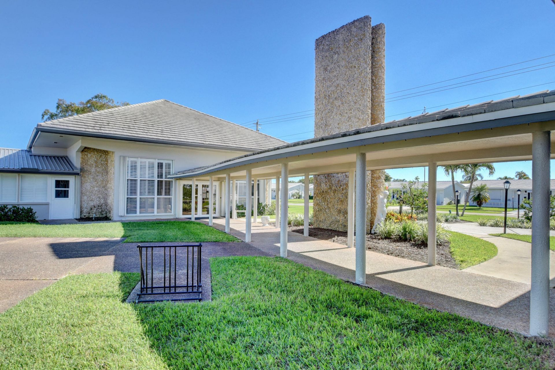 716 SW 18th Street, Boynton Beach, FL 33426 Photo