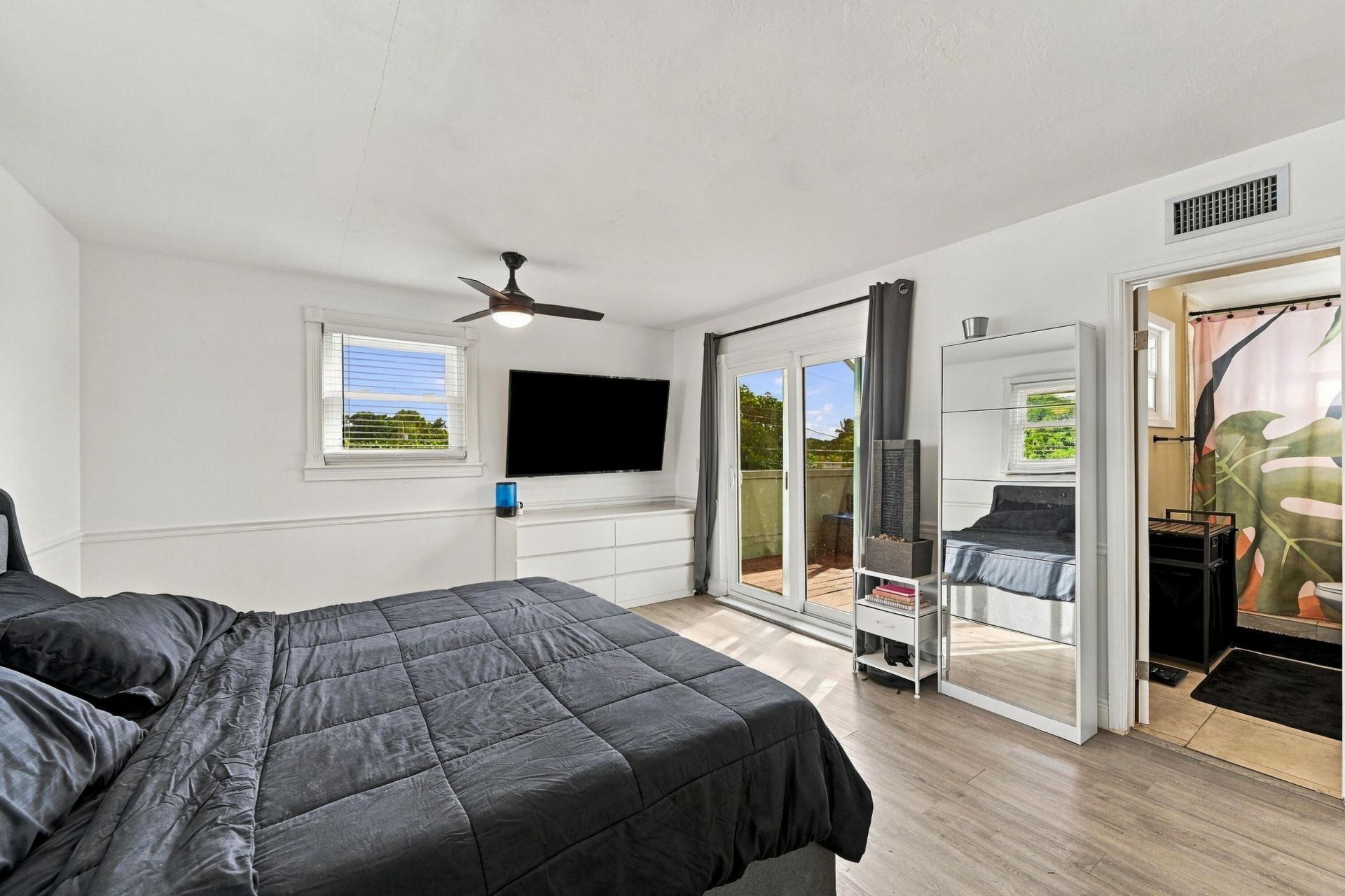 6240 NW 16th Place, Sunrise, FL 33313 Photo