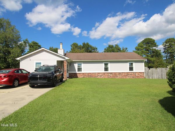 216 Ashwood Court, Havelock, NC 28532