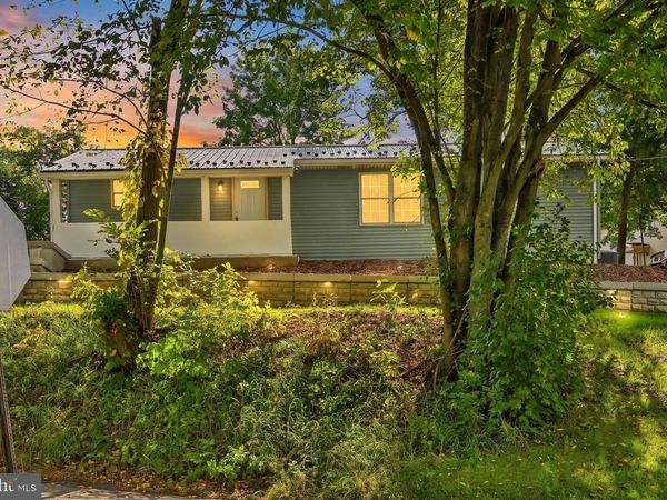 2 BROWN LANE, PINE GROVE, PA 17963