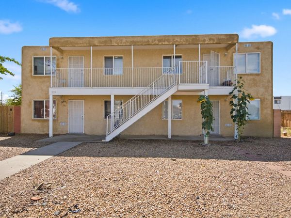 229 Hanosh Court SE, Unit 4, Albuquerque, NM 87123