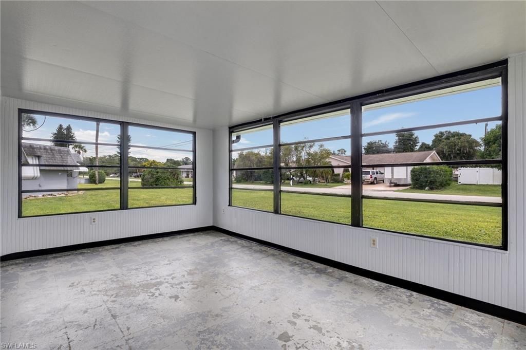 330 Suffolk Ct , Lehigh Acres, FL 33936 Photo