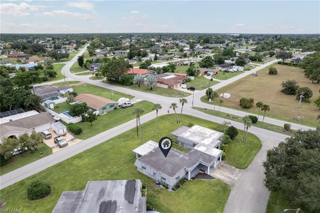330 Suffolk Ct , Lehigh Acres, FL 33936 Photo