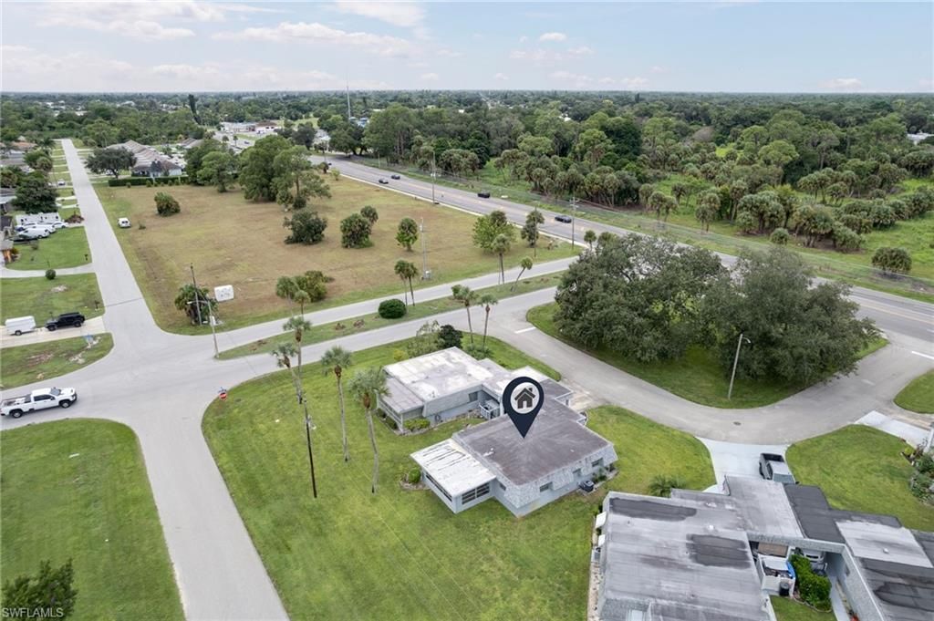 330 Suffolk Ct , Lehigh Acres, FL 33936 Photo