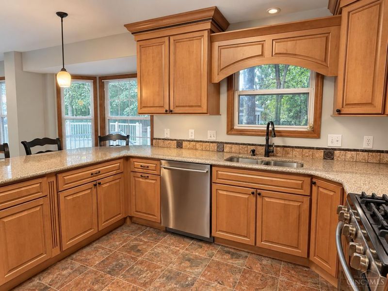7653 Windy Knoll Drive, West Chester, OH 45241 Photo 14