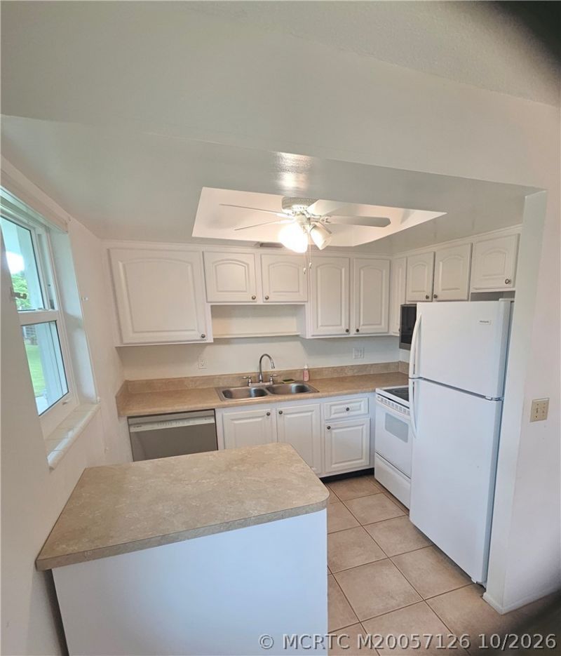 2929 SE Ocean Boulevard , Unit UN10, Stuart, FL 34996 Photo